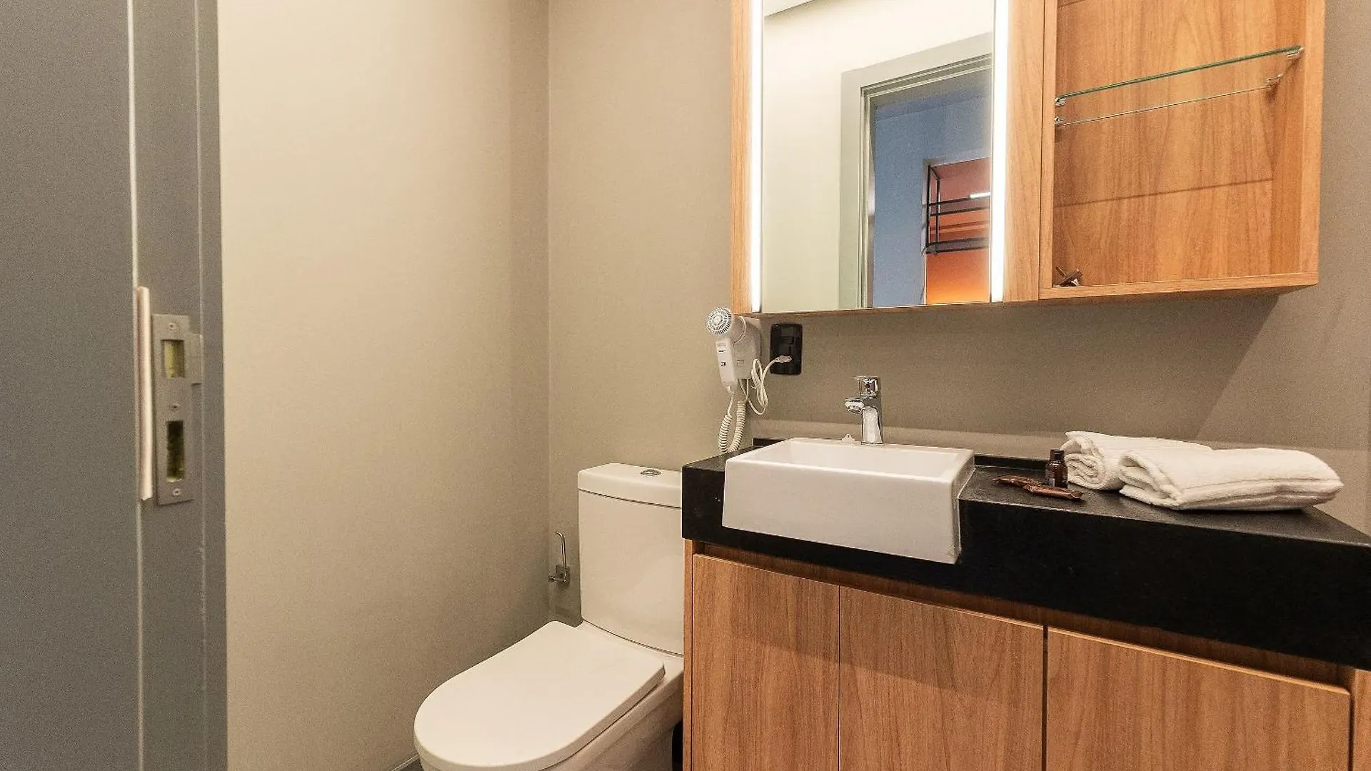 Апартаменты Oslo Xtay - Estudios Com Cozinha Completa No Centro De Floripa Флорианополис