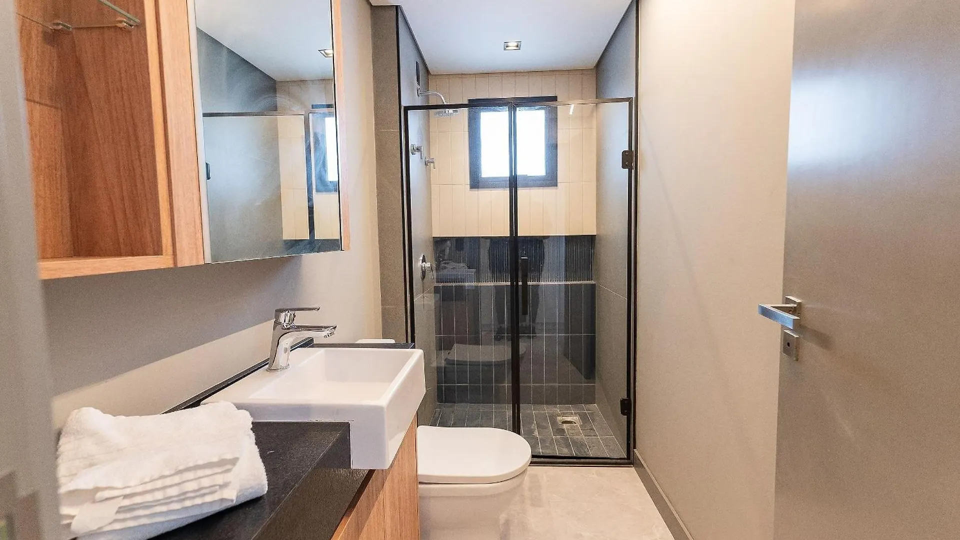 Апартаменты Oslo Xtay - Estudios Com Cozinha Completa No Centro De Floripa Флорианополис