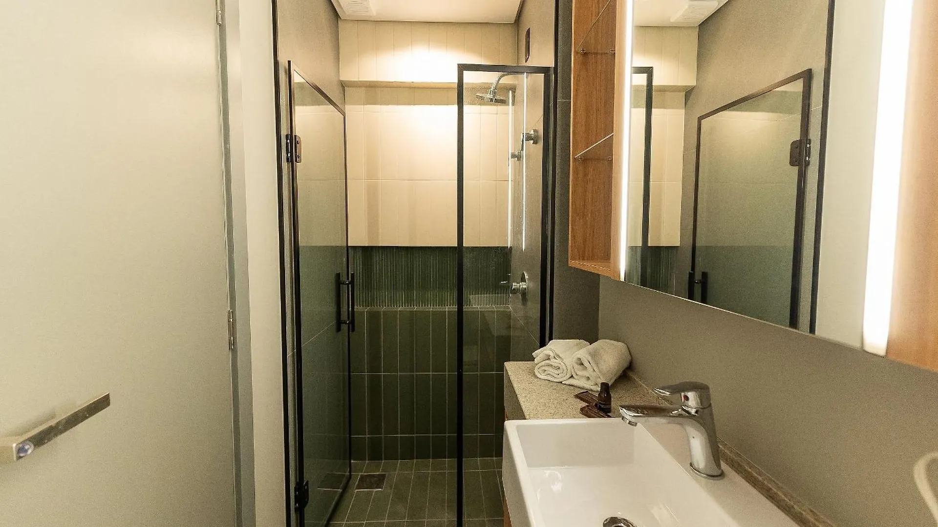 Apartmán Oslo Xtay - Estudios Com Cozinha Completa No Centro De Floripa Florianópolis